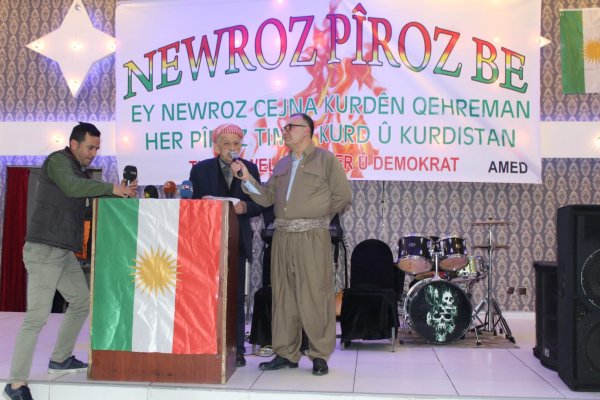 newroz8.jpg